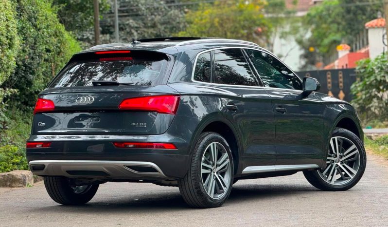 
								AUDI Q5 TDI QUATTRO full									
