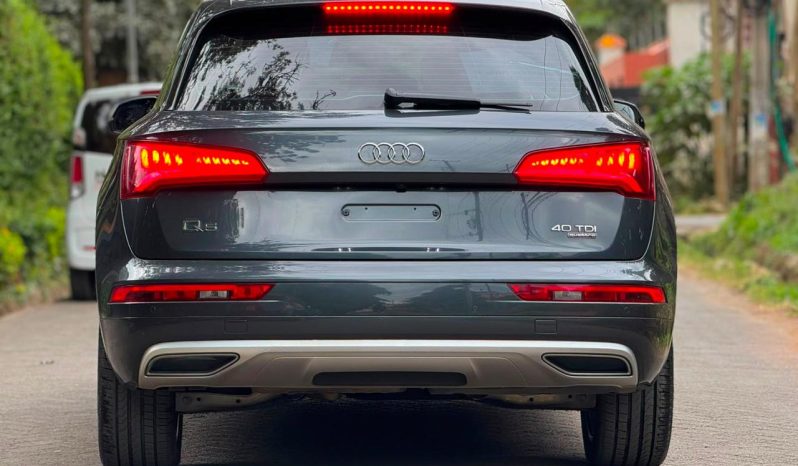 
								AUDI Q5 TDI QUATTRO full									