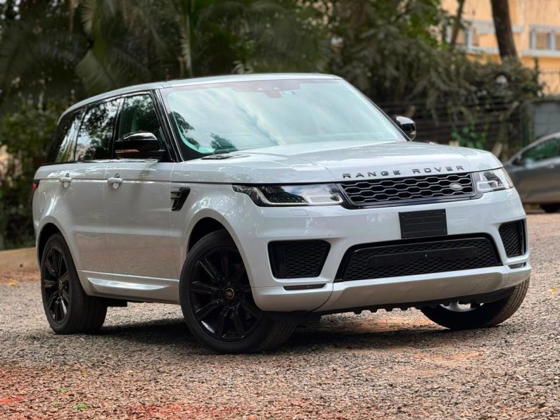 
								Range Rover Sport HSE full									