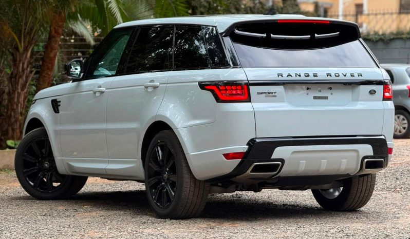 
								Range Rover Sport HSE full									