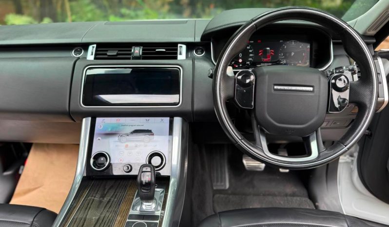 
								Range Rover Sport HSE full									