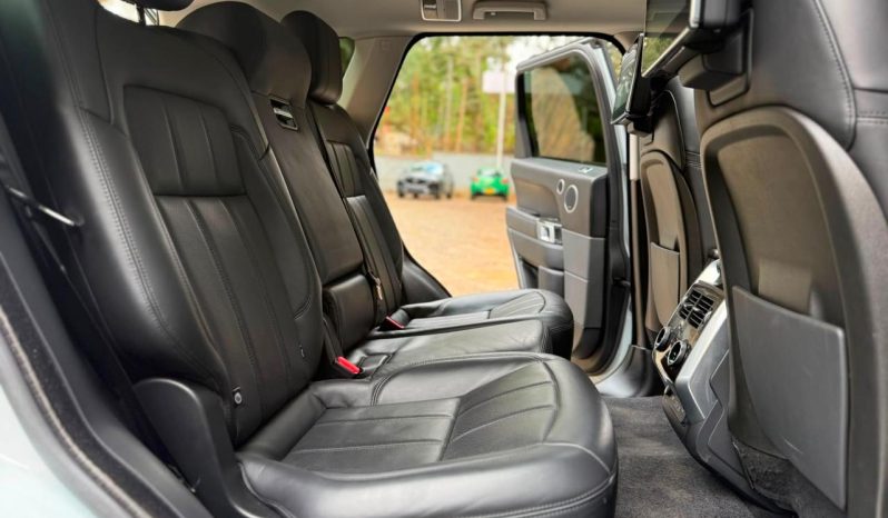
								Range Rover Sport HSE full									