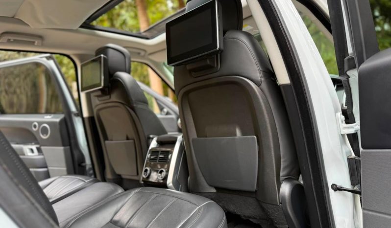 
								Range Rover Sport HSE full									