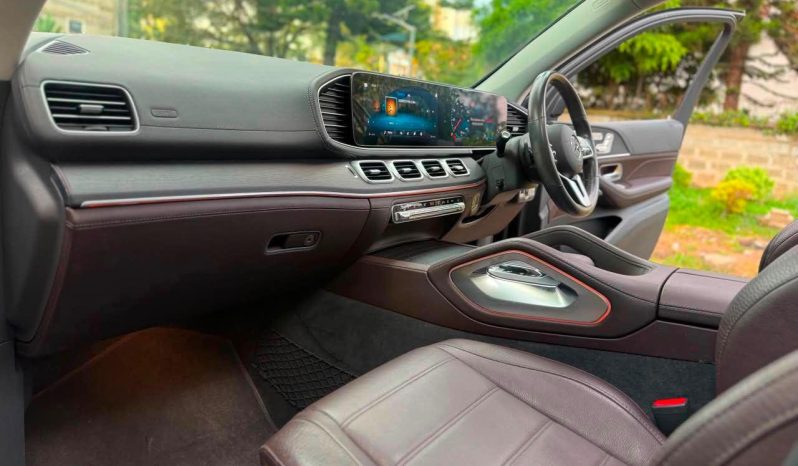 
								Mercedes Benz GLE 300D full									