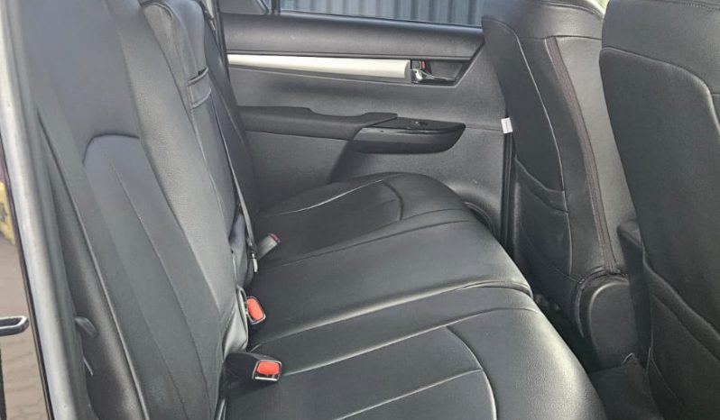 
								Toyota Hilux full									