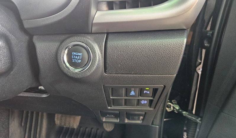 
								Toyota Hilux full									
