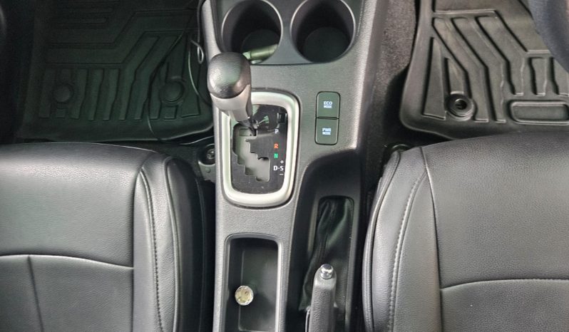 
								Toyota Hilux full									