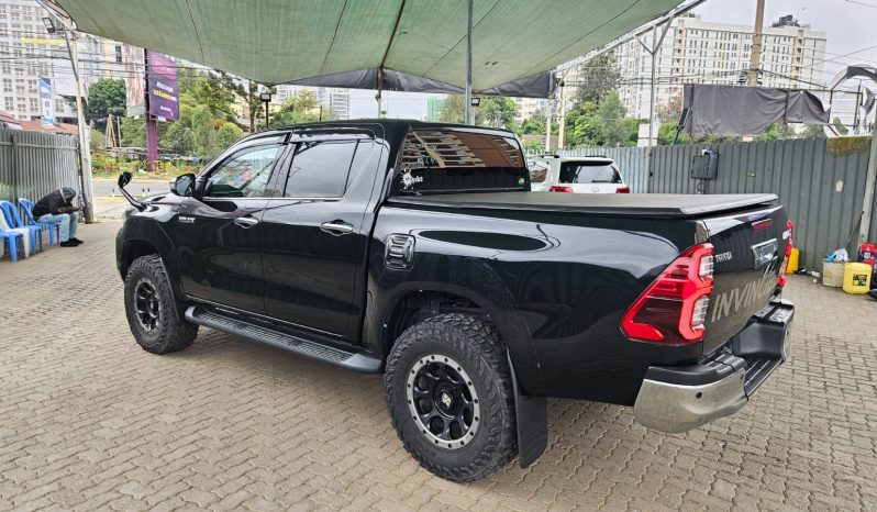 
								Toyota Hilux full									