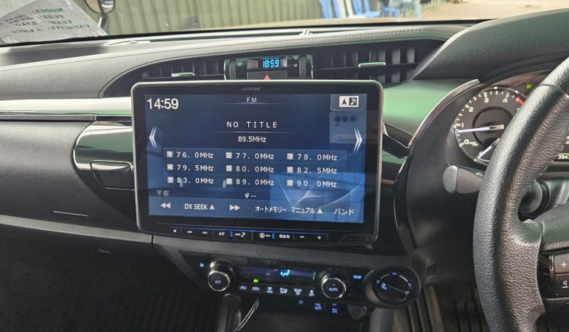 
								Toyota Hilux full									