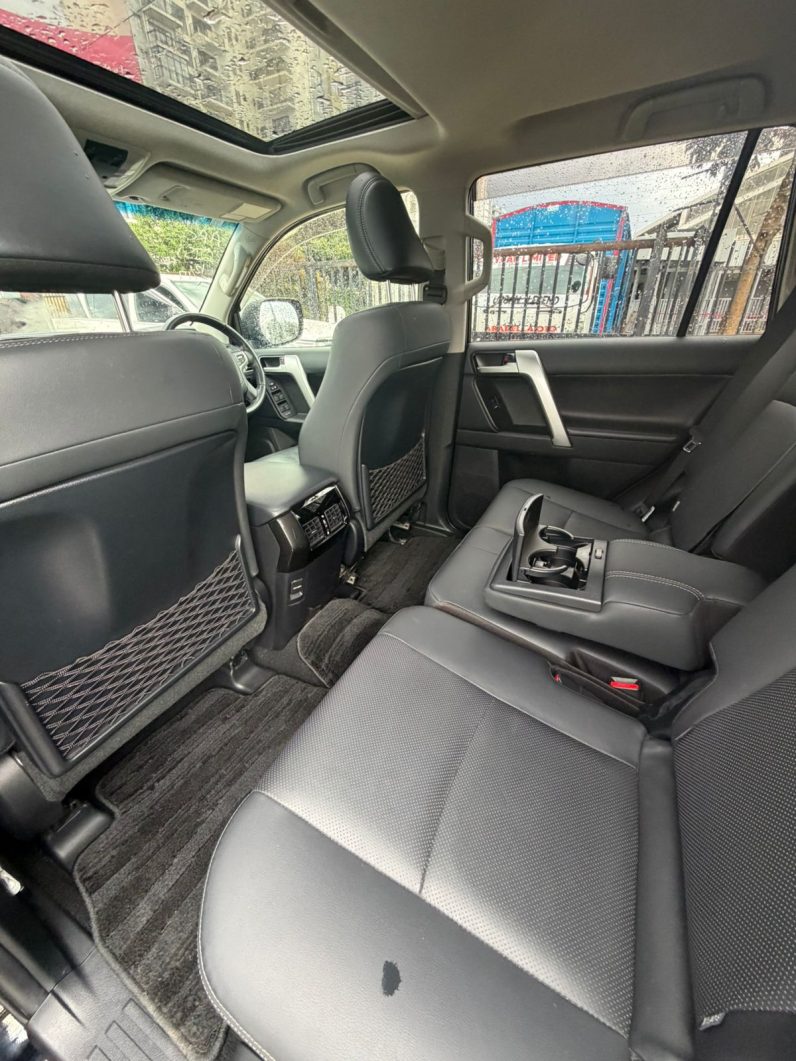 
								Toyota Prado TXL full									