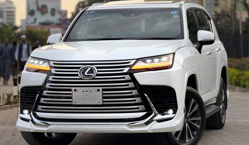 
								Lexus LX600 full									