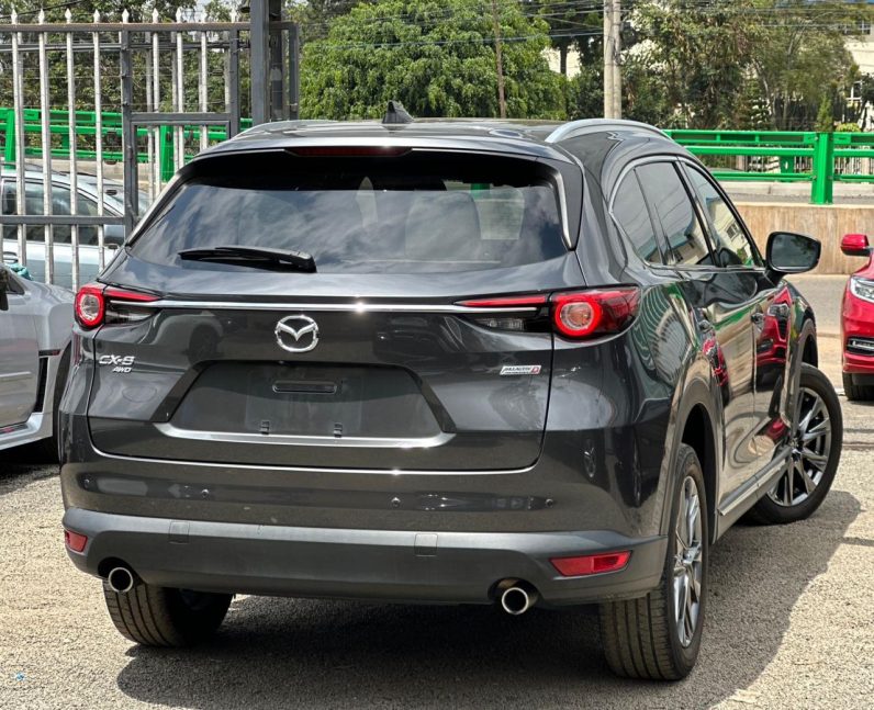 
								Mazda CX-8 full									