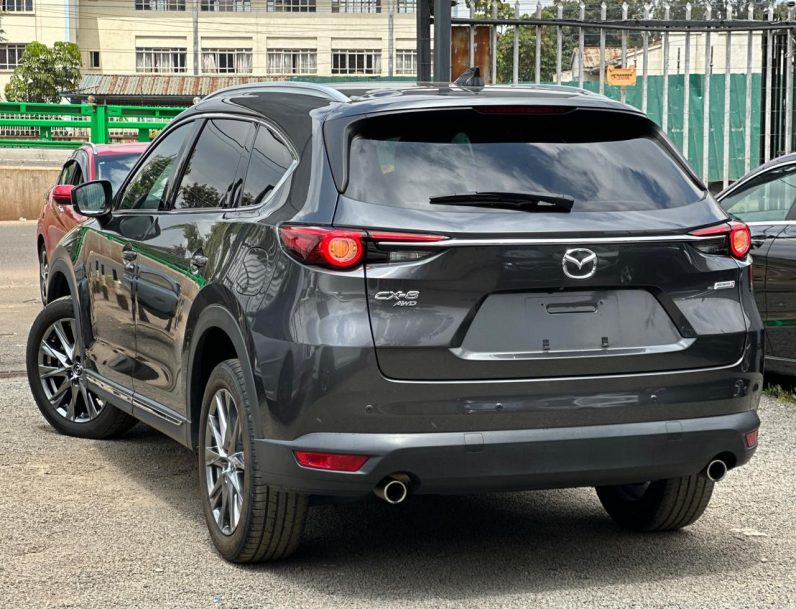 
								Mazda CX-8 full									