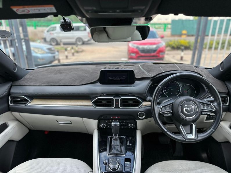 
								Mazda CX-8 full									
