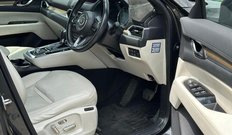 
								Mazda CX-8 full									