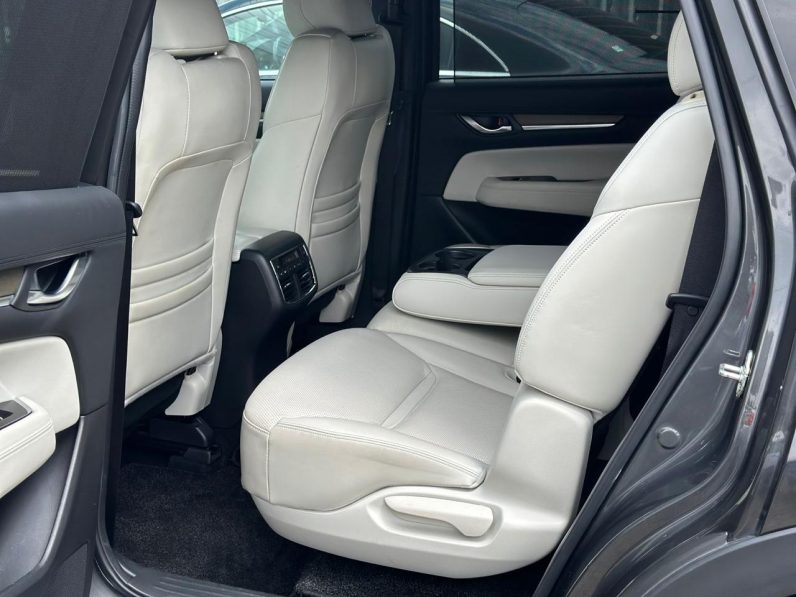 
								Mazda CX-8 full									