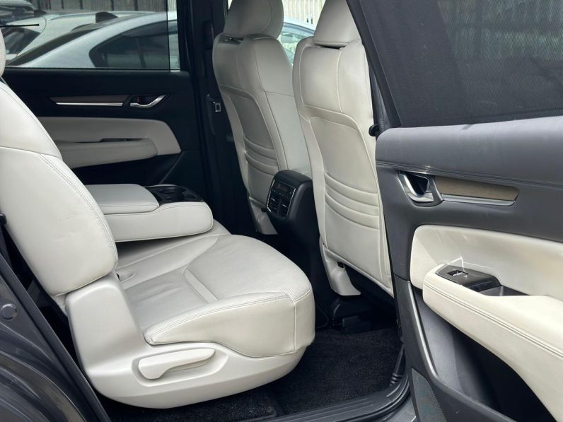 
								Mazda CX-8 full									