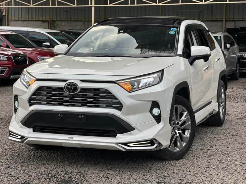 
								Toyota Rav4 full									