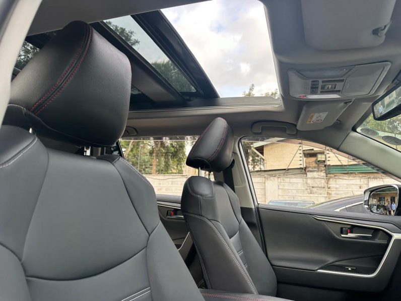 
								Toyota Rav4 full									