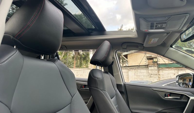 
								Toyota Rav4 full									