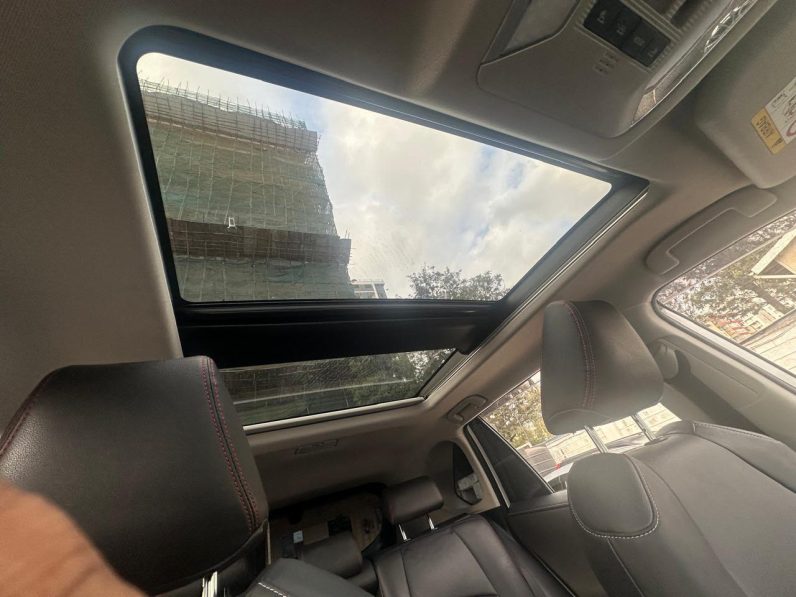 
								Toyota Rav4 full									