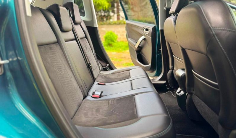 
								Peugeot 2008 full									