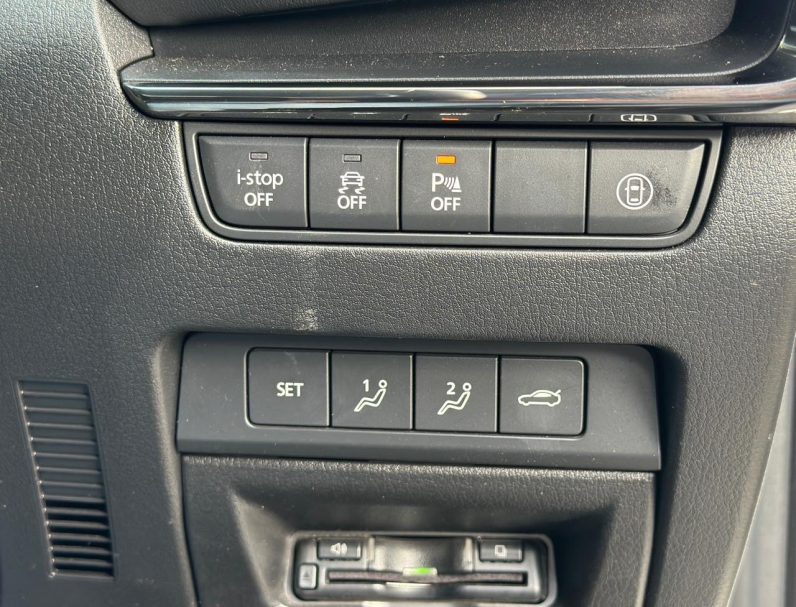 
								Mazda 3 full									