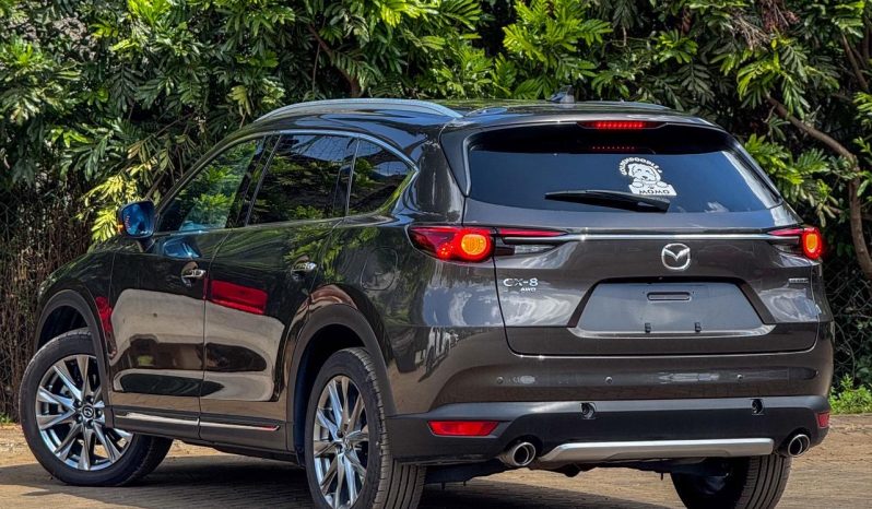 
								Mazda CX-8 full									
