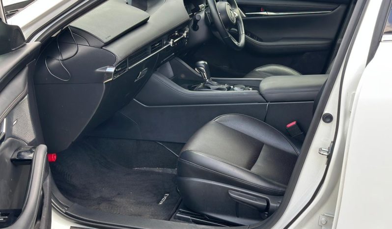 
								Mazda 3 full									