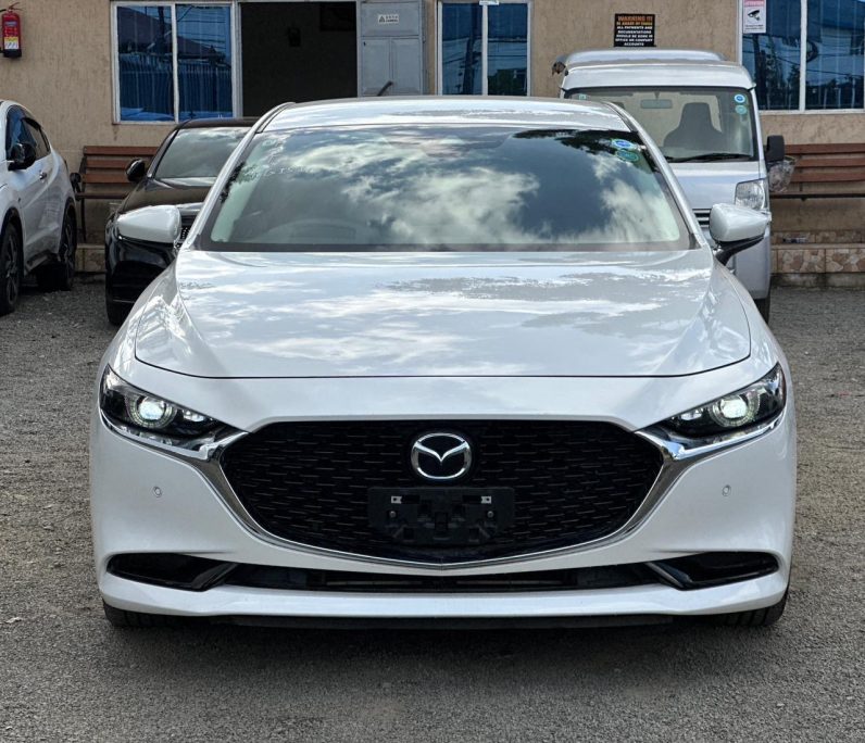 
								Mazda 3 full									
