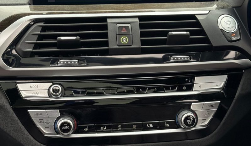 
								BMW X3 full									
