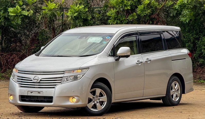 
								Nissan Elgrand full									