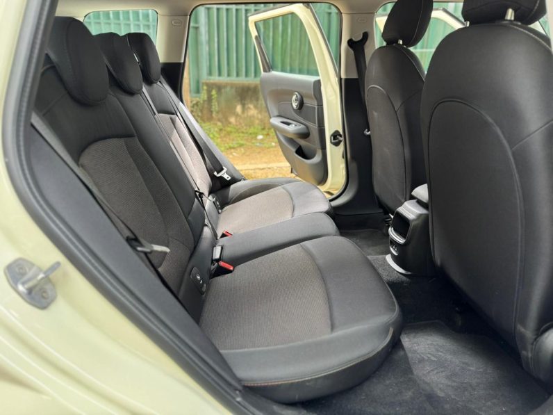 
								Mini Cooper Clubman full									