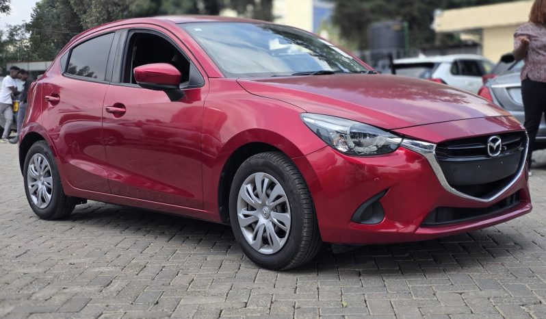 
								Mazda Demio full									