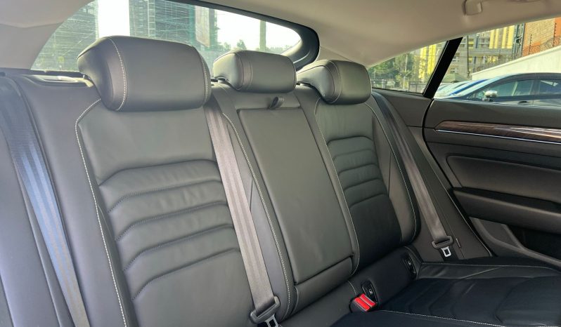 
								Volkswagen Arteon full									