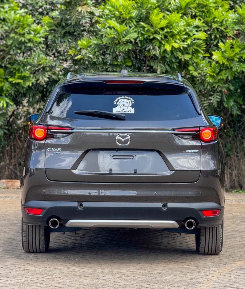
								Mazda CX-8 full									