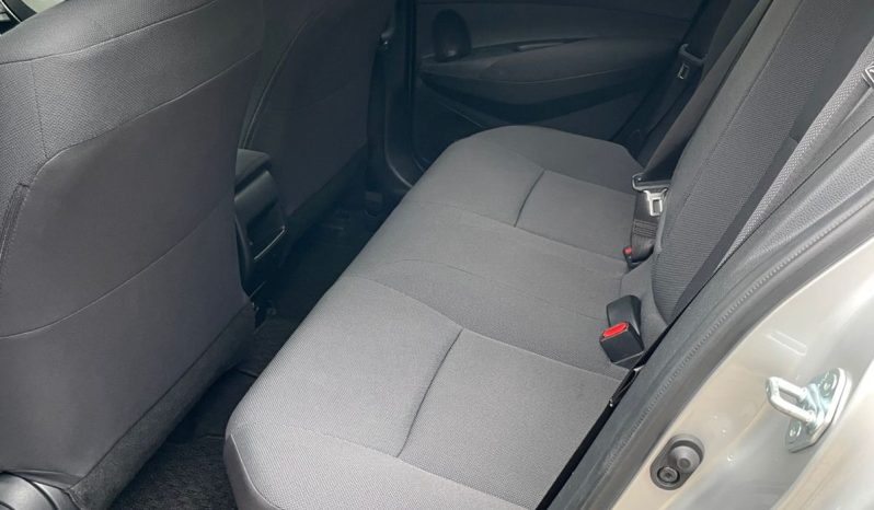 
								Toyota Corolla Touring full									