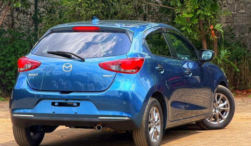 
								Mazda 2 full									