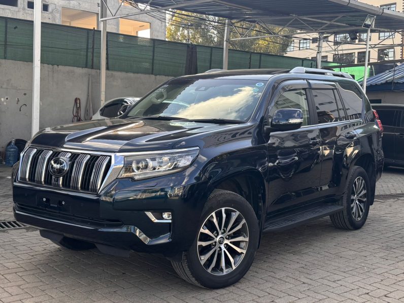 
								Toyota Land Cruiser Prado TXL full									