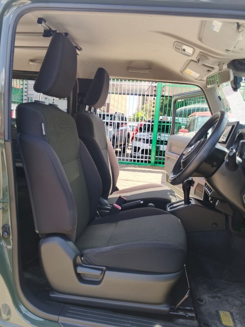 
								Suzuki Jimny full									