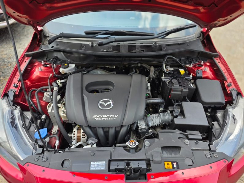 
								Mazda Demio full									