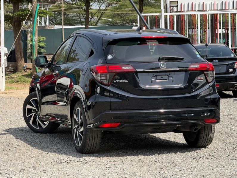 
								Honda Vezel RS full									