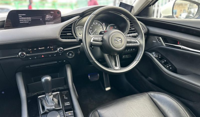 
								Mazda 3 full									