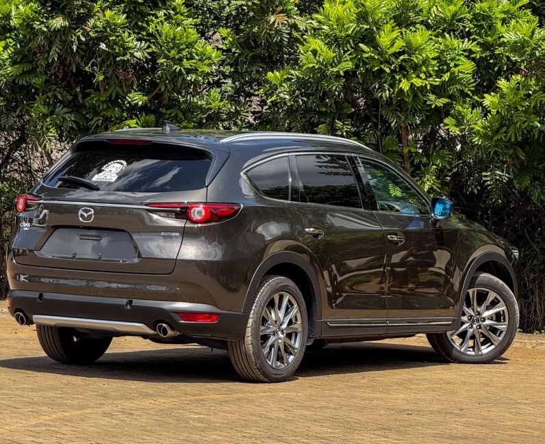 
								Mazda CX-8 full									