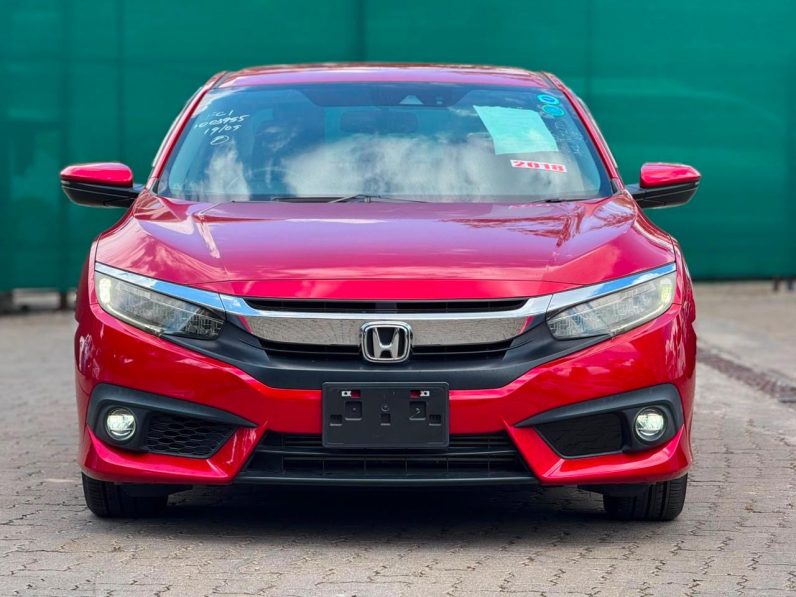 
								Honda Civic Sport full									