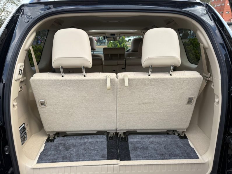 
								Toyota Land Cruiser Prado TXL full									