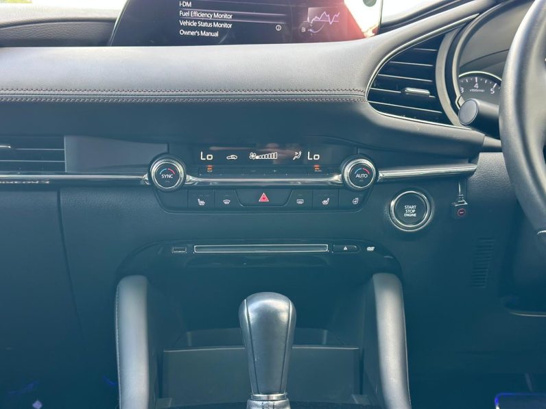 
								Mazda 3 full									