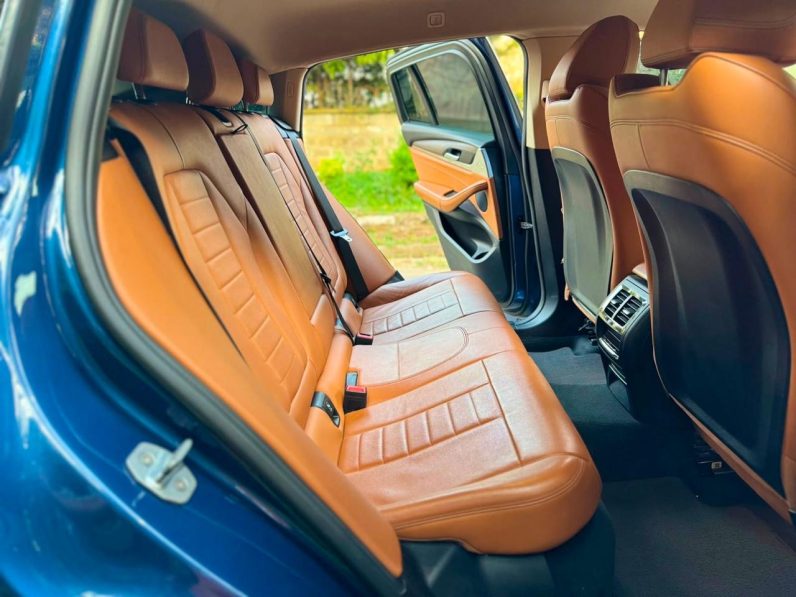 
								BMW X4 full									