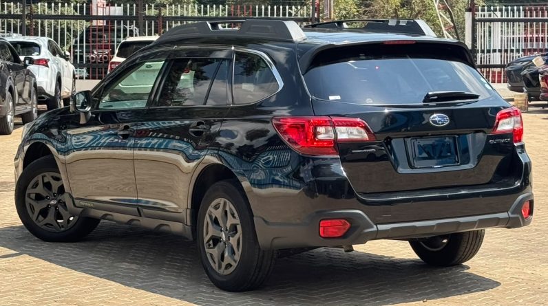 
								Subaru Outback full									