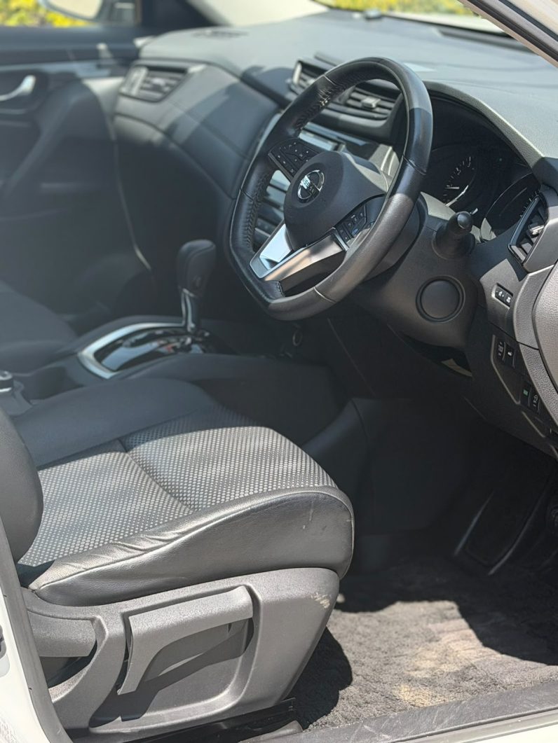 
								Nissan Xtrail full									